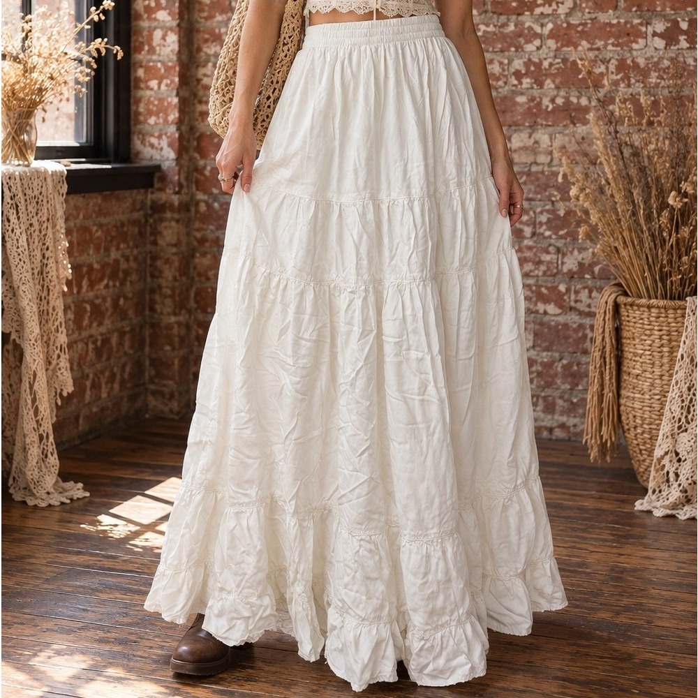 American Eagle White Tiered Maxi Skirt Boho L Cottagecore Costal Festival Flowy